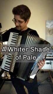 „A Whiter Shade of Pale“ is a famous song by the British band Procol Harum from 1967. It was written by Gary Brooker, Matthew Fisher, and Keith Reid. The lyrics are metaphorical and surreal, telling the story of a drunken seducer whose thoughts wander.
The music, a mix of Baroque Pop and Psychedelic Pop, shows influences from Bach, especially in Fisher’s organ playing. The song was an instant success, reaching number 1 in the UK charts and number 5 in the USA.
There have been over 700 cover versions of the song, and it has received numerous awards, including the Ivor Novello Award and induction into the Grammy Hall of Fame.
A lengthy legal dispute over authorship ended with Fisher being awarded 40% of the songwriting credits.
The song has also been used in many movies and commercials and is a staple of pop culture, including its use as a hypnotic tool in an episode of the comedy series „How to Rock Your Parents.“
#accordion #akkordeon #accordionist #accordionmusic #accordioncover #music #musicians #musiciansofinstagram #instamusic #livemusic #awhitershadeofpale #proculharem #cover #accordionplayer
